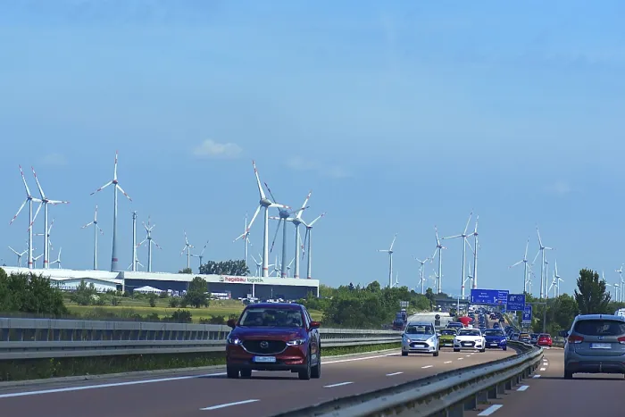 Gerahmter Druck : Windräder an der A9, Thüringen, Deutschland. Gerahmter Druck : Windräder an der A9, Thüringen, Deutschland.