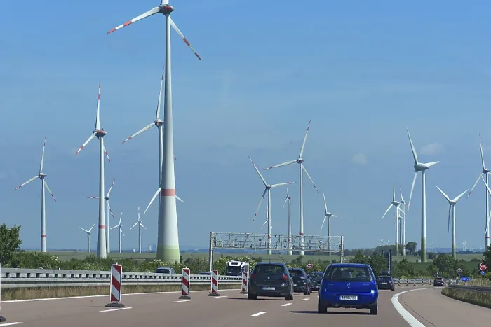 Gerahmter Druck : Windräder an der A9, Thüringen, Deutschland. Gerahmter Druck : Windräder an der A9, Thüringen, Deutschland.