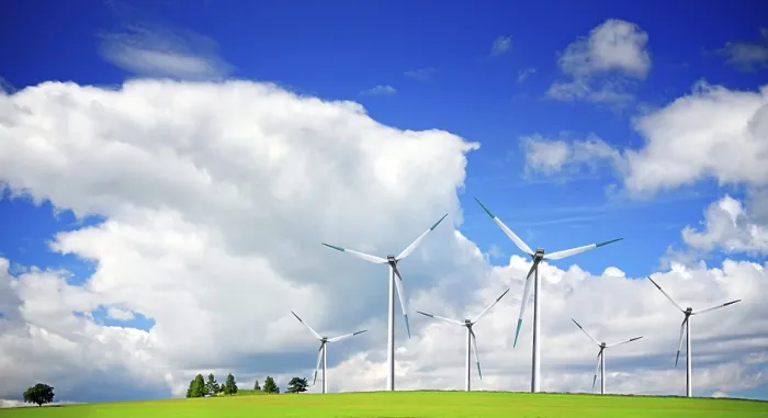 Gerahmter Druck : Windräder auf blauem Himmel. Gerahmter Druck : Windräder auf blauem Himmel.