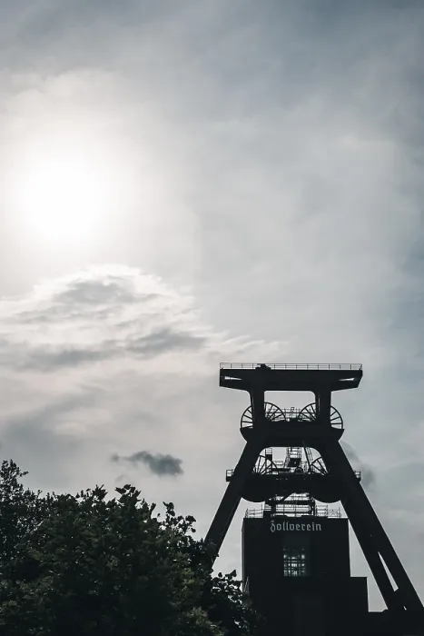 Gerahmter Druck : Wendelturm, Silhouette, Kontrastlicht. Gerahmter Druck : Wendelturm, Silhouette, Kontrastlicht.