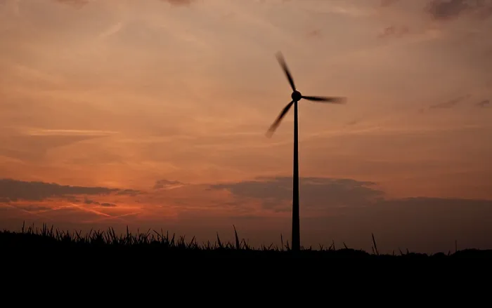 Gerahmter Druck : Windmühle gegen Abendhimmel. Gerahmter Druck : Windmühle gegen Abendhimmel.