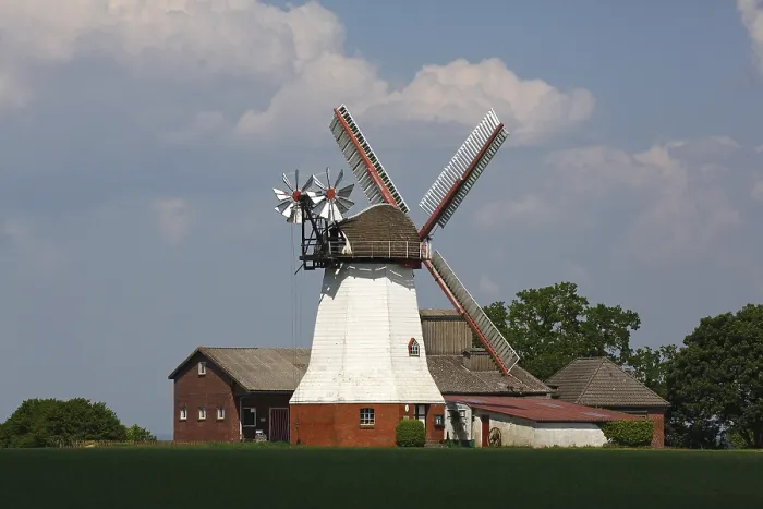Gerahmter Druck : Windmühle Eyendorf, historische Windmühle. Gerahmter Druck : Windmühle Eyendorf, historische Windmühle.