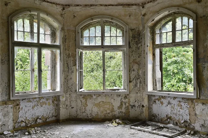 Gerahmter Druck : Fenster, Gebäuderuine, Deutschland