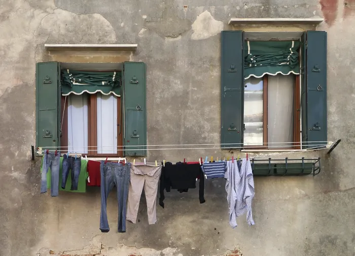 Gerahmter Druck : Windows in Venedig Gerahmter Druck : Windows in Venedig