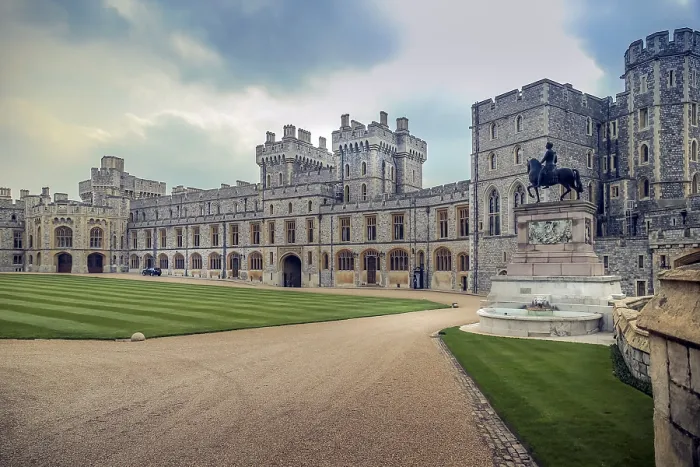 Gerahmter Druck : Schloss Windsor mit dramatischem Licht. Gerahmter Druck : Schloss Windsor mit dramatischem Licht.