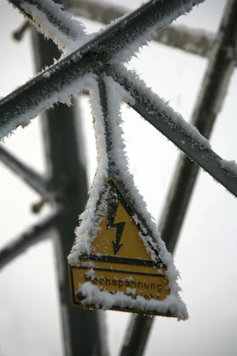 Gerahmter Druck : Winterhochspannung Gerahmter Druck : Winterhochspannung