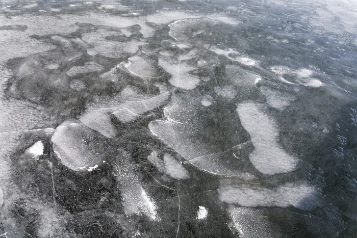 Gerahmter Druck : Winter, Eisstruktur, Sankt-Lorenz-Strom Gerahmter Druck : Winter, Eisstruktur, Sankt-Lorenz-Strom