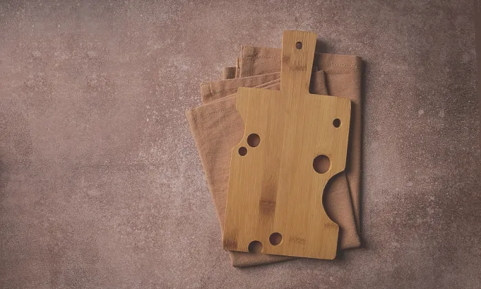 Gerahmter Druck : Holzbrett, rechteckig mit Griff. Gerahmter Druck : Holzbrett, rechteckig mit Griff.