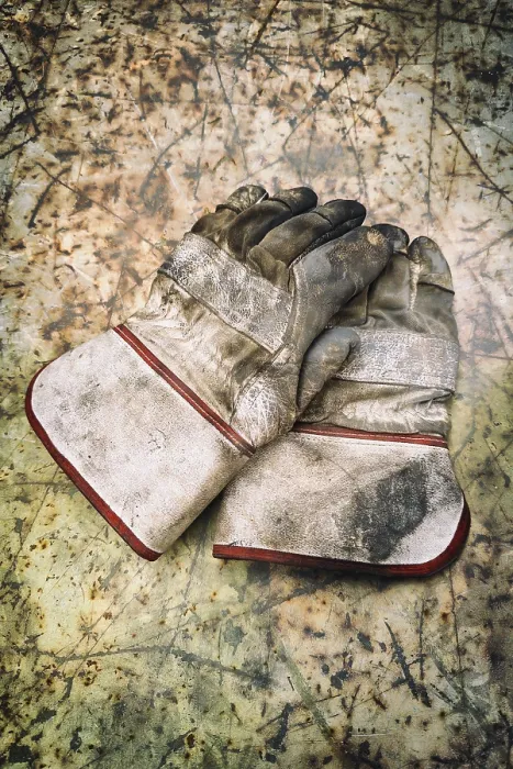 Gerahmter Druck : Arbeitshandschuhe, Handschuhe, Schutz. Gerahmter Druck : Arbeitshandschuhe, Handschuhe, Schutz.