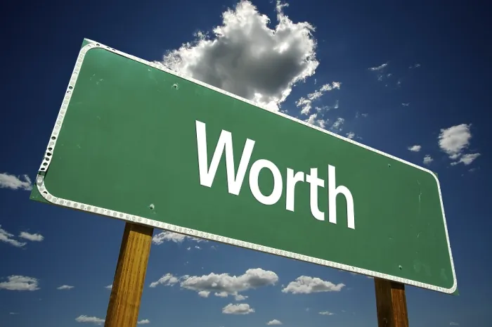 Gerahmter Druck : Worth-Schild mit dramatischem Himmel Gerahmter Druck : Worth-Schild mit dramatischem Himmel