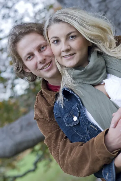 Gerahmter Druck : Junges Paar Gerahmter Druck : Junges Paar