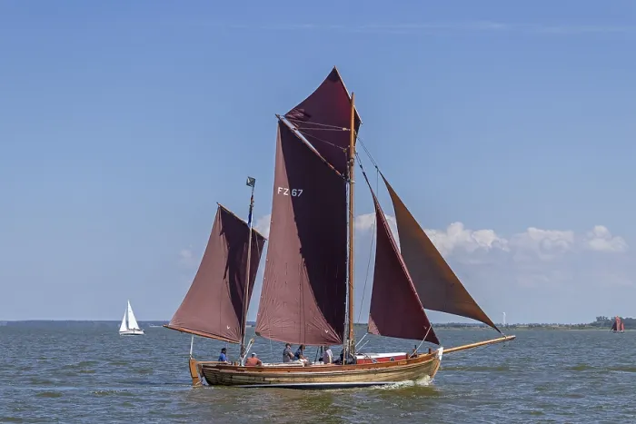 Gerahmter Druck : Segelregatta, Wustrow, Saaler Bodden Gerahmter Druck : Segelregatta, Wustrow, Saaler Bodden