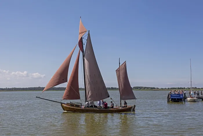 Gerahmter Druck : Das Boot, Wustrow, Saaleboden Gerahmter Druck : Das Boot, Wustrow, Saaleboden