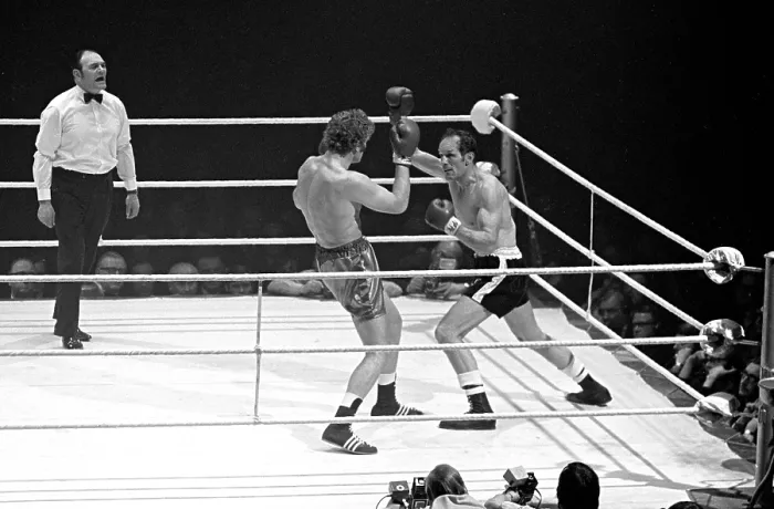 Gerahmter Druck : Henry Cooper gegen Joe Bugner Gerahmter Druck : Henry Cooper gegen Joe Bugner