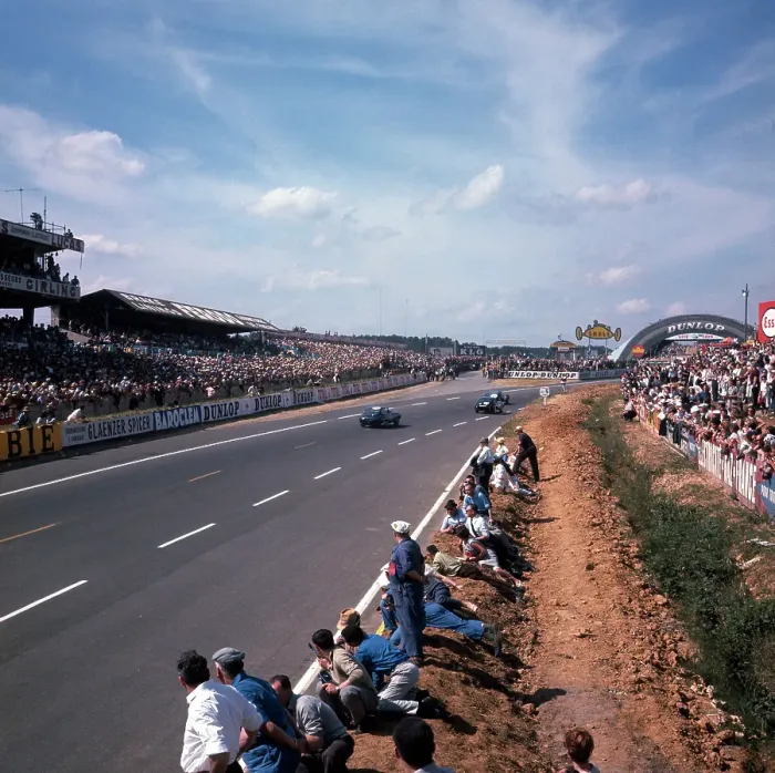 Gerahmter Druck : Le Mans 24-Stunden-Rennen Gerahmter Druck : Le Mans 24-Stunden-Rennen
