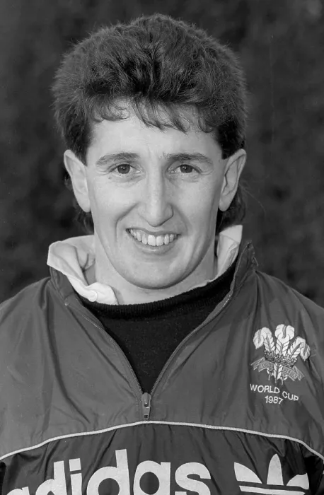 Gerahmter Druck : Wales-Training Gerahmter Druck : Wales-Training