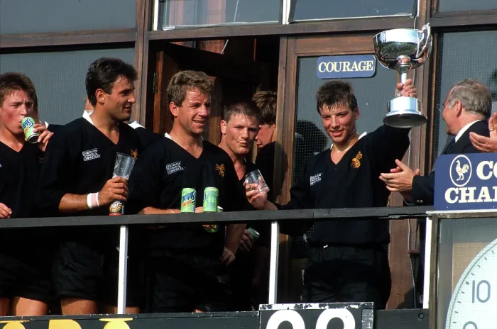 Gerahmter Druck : Rugby-Wespen Gerahmter Druck : Rugby-Wespen