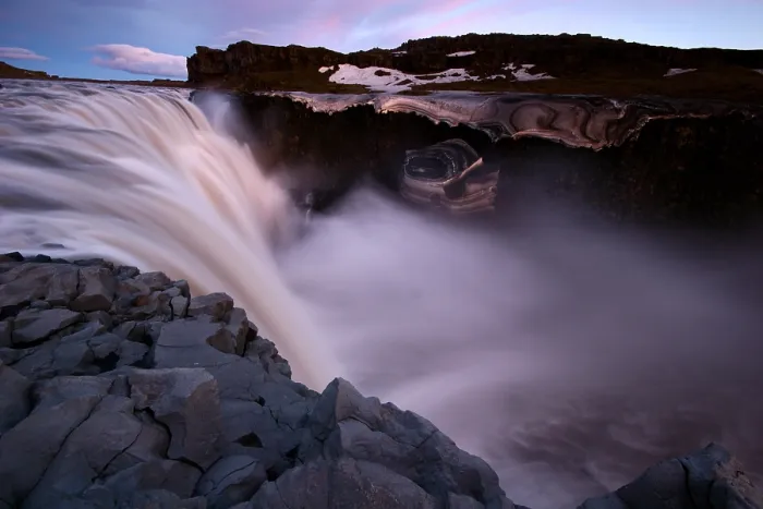 Gerahmter Druck : Dettifoss. Waterval Dettifoss; Wasserfall bei Dettifoss Gerahmter Druck : Dettifoss. Waterval Dettifoss; Wasserfall bei Dettifoss