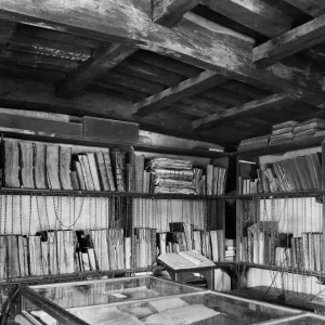 Biblioteca encadenada CC78_00195