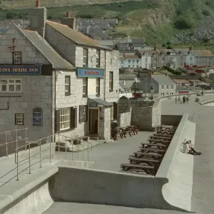 The Cove House Inn Early C19 public house print The Cove House Inn Early C19 public house print
