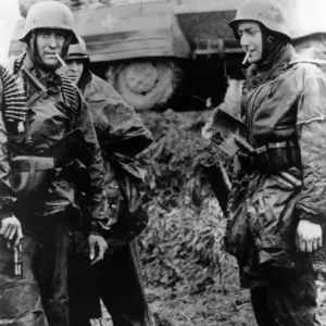 Battle of the Bulge German Infantrymen Print, 1944-45 Battle of the Bulge German Infantrymen Print, 1944-45