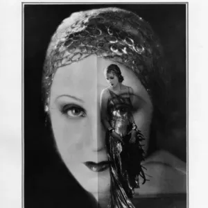 Brigitte Helm se ve a través de sí misma. Brigitte Helm se ve a través de sí misma.
