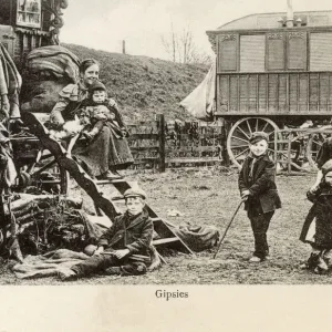 Gypsies and their caravans Print, 1910s Gypsies and their caravans Print, 1910s