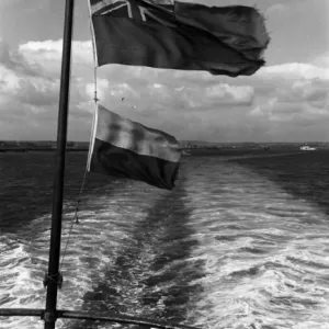 Medway Queen Print: A Study of the Wake, 1950s Medway Queen Print: A Study of the Wake, 1950s