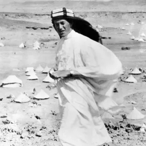 T E Lawrence in Arab Desert Print circa 1916-1918 T E Lawrence in Arab Desert Print circa 1916-1918