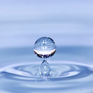 Water Drop Impact Print: High-Speed Photograph of a Single Water Drop Water Drop Impact Print: High-Speed Photograph of a Single Water Drop