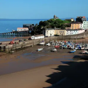 Tenby Harbour Print, Pembrokeshire Coast National Park Tenby Harbour Print, Pembrokeshire Coast National Park