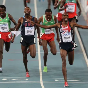 Mo Farah wins 5000m Print Mo Farah wins 5000m Print