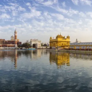 India Punjabi Amar nitrasa ,Amristar,-Templo dorado El Templo de la Hari Mandir Sahib ,Lago amrita sagar- lago India Punjabi Amar nitrasa ,Amristar,-Templo dorado El Templo de la Hari Mandir Sahib ,Lago amrita sagar- lago