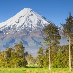 Mount Taranaki (Egmont) Print, New Zealand Mount Taranaki (Egmont) Print, New Zealand