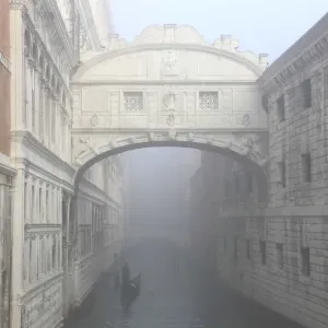 Print of the Bridge of Sighs from Ponte della Paglia Bridge in Venice Print of the Bridge of Sighs from Ponte della Paglia Bridge in Venice