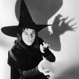 Margaret Hamilton as the Wicked Witch of the West Print (1939) Margaret Hamilton as the Wicked Witch of the West Print (1939)