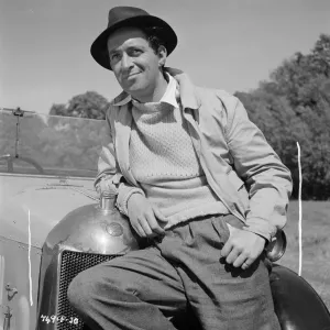 Colour portrait print of John Gregson as Gordon in a smiling pose Colour portrait print of John Gregson as Gordon in a smiling pose