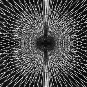 Visualización visual abstracta: debajo de la sombrilla roja, Kyoto Japón n4b. Visualización visual abstracta: debajo de la sombrilla roja, Kyoto Japón n4b.