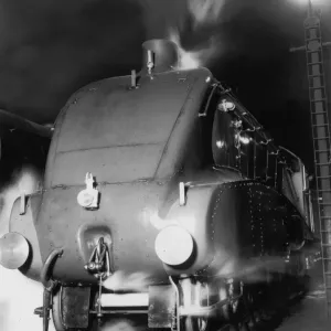 Silver Link LNER Streamlined Engine Print at Kings Cross Station