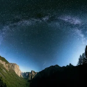 Yosemite Milky Way Print Yosemite Milky Way Print