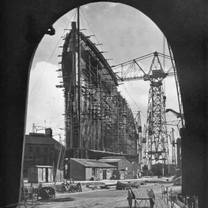 A striking bow view of the Queen Mary, Clydebank, 1934 Print A striking bow view of the Queen Mary, Clydebank, 1934 Print