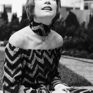 Shirley Maclaine - May 1979 Print, London Palladium Concert Shirley Maclaine - May 1979 Print, London Palladium Concert