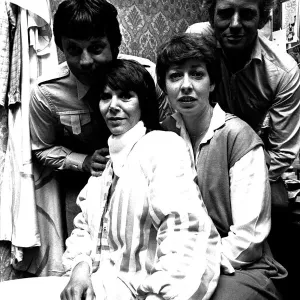 Los actores Frazer Hines, Judy Carne, Sheila Ferris y Mark Burns que están apareciendo en. Los actores Frazer Hines, Judy Carne, Sheila Ferris y Mark Burns que están apareciendo en.
