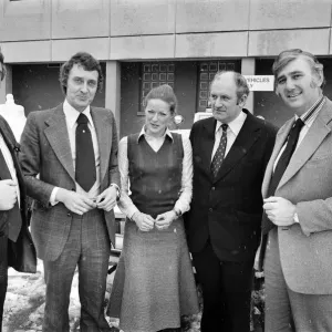 PC Brian Lawrie, Sergente di Polizia Peter Wale, Agente di Polizia Angie Archibald PC Brian Lawrie, Sergente di Polizia Peter Wale, Agente di Polizia Angie Archibald
