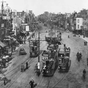 Il mercato vecchio di Bristol circa il 1908 - mostrando le tram e l'Empire Theatre. Il mercato vecchio di Bristol circa il 1908 - mostrando le tram e l'Empire Theatre.