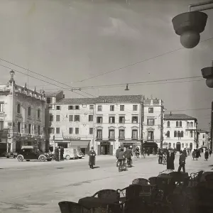 Piazza Erminio Ferretto, formerly, Piazza Umberto I, Mestre, Venice Piazza Erminio Ferretto, formerly, Piazza Umberto I, Mestre, Venice