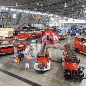 Retro Classics car show opens in Stuttgart Retro Classics car show opens in Stuttgart
