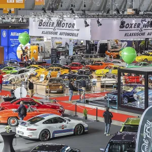 Retro Classics car show opens in Stuttgart Retro Classics car show opens in Stuttgart