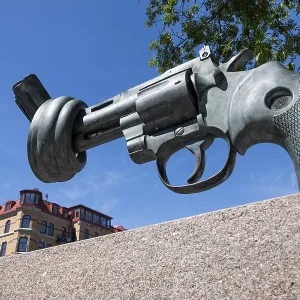 Colt Python 357 Magnum con nudos. Colt Python 357 Magnum con nudos.