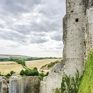 Ruins of Corfe Castle, Dorset Print